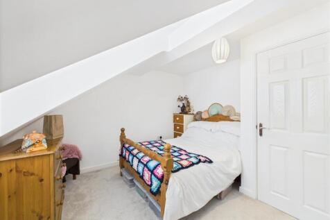 Bedroom: