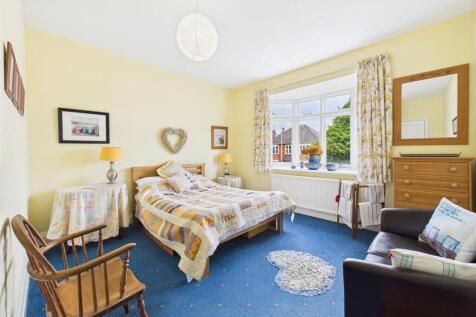 Bedroom: