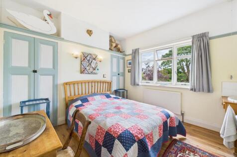Bedroom: