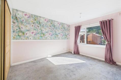 Bedroom: