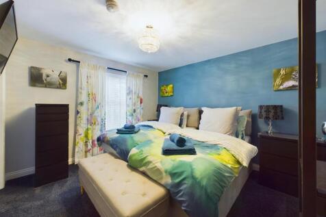Bedroom: