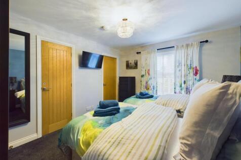 Bedroom: