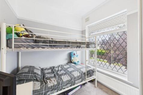 Bedroom: