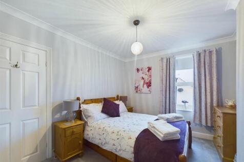 Bedroom:
