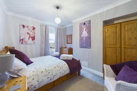 Bedroom: