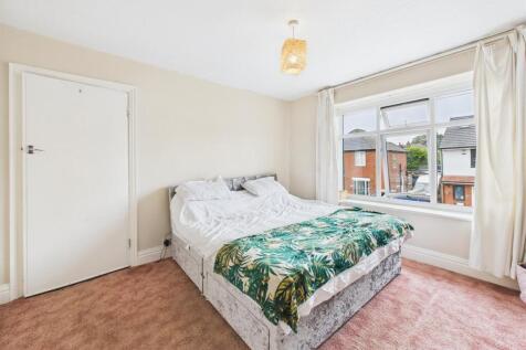 Bedroom: