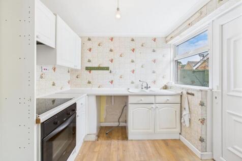 Kitchen:
