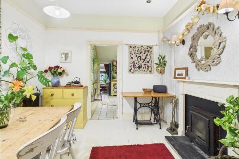 Breakfast room: