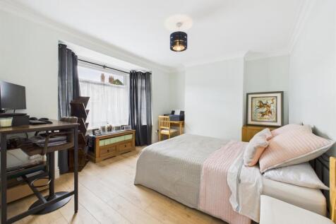 Bedroom: