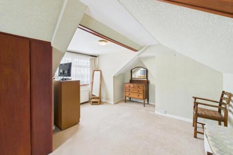 Bedroom: