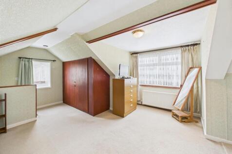 Bedroom:
