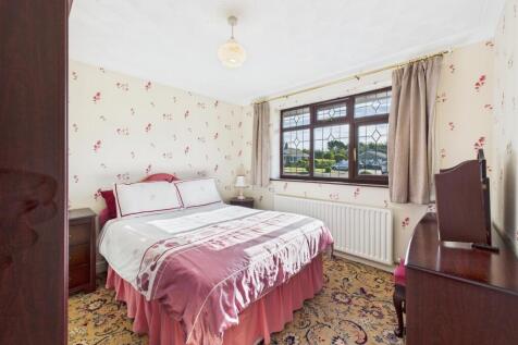 Bedroom: