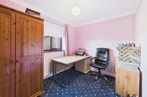 Bedroom: