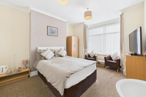 Bedroom: