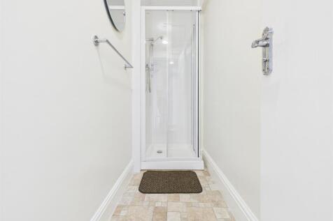 Shower room: