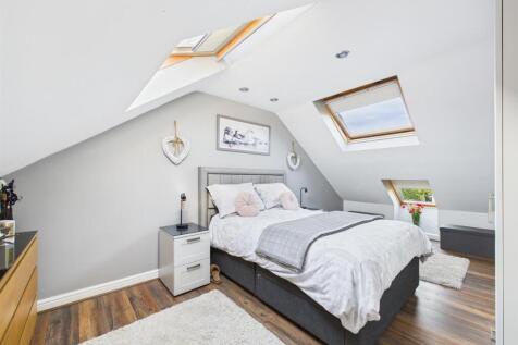Bedroom: