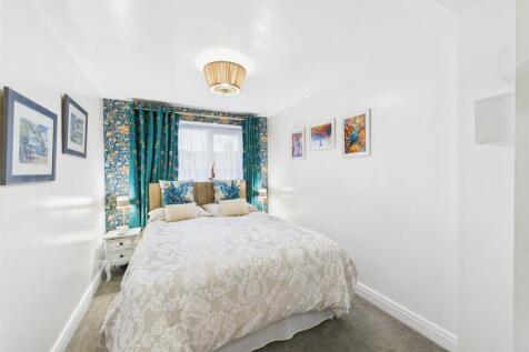 Bedroom: