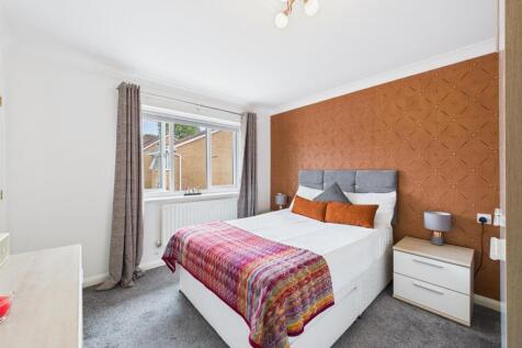 Bedroom: