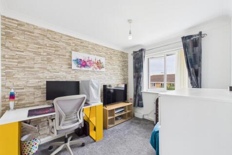 Bedroom: