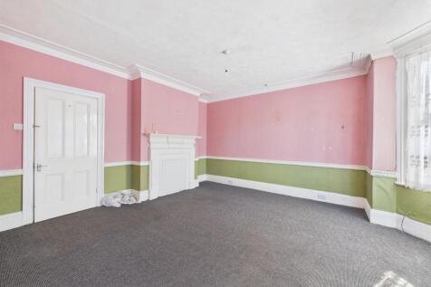 Bedroom: