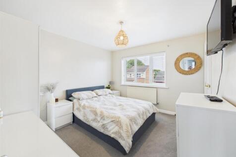 Bedroom: