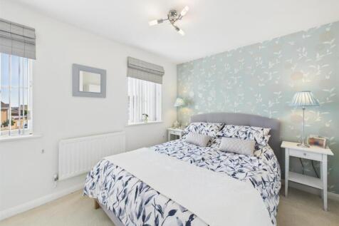 Bedroom: