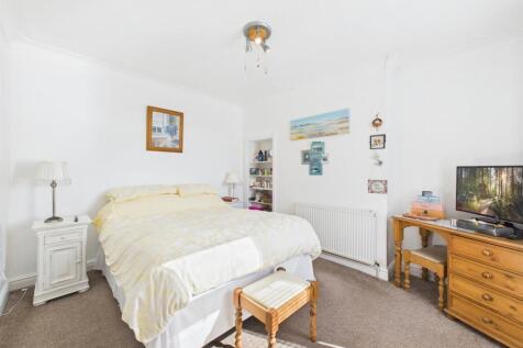 Bedroom: