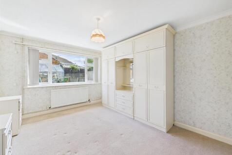 Bedroom: