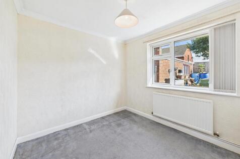 Bedroom: