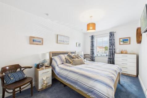 Bedroom: