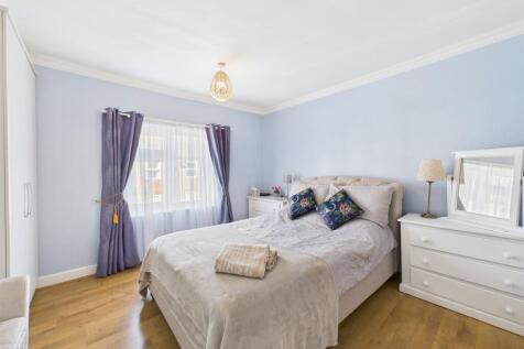 Bedroom: