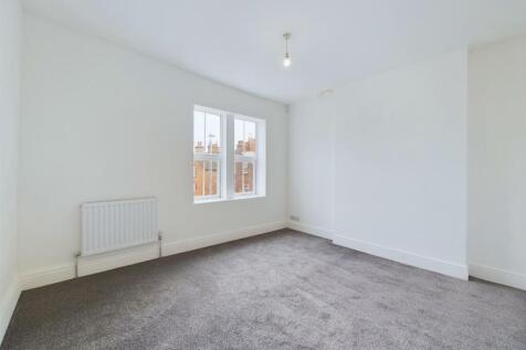 Bedroom:
