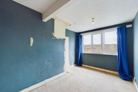 Bedroom: