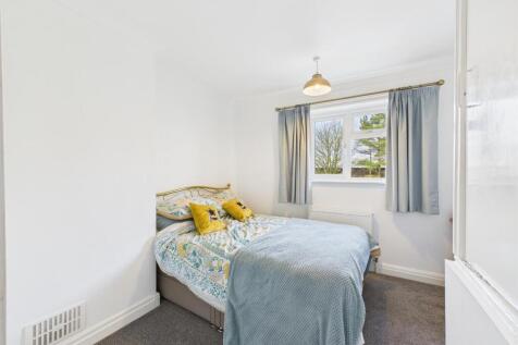 Bedroom: