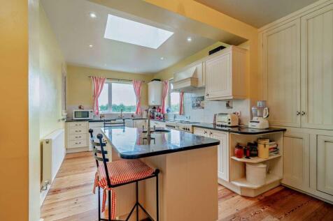 Kitchen Breakfast Area