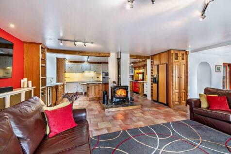 Kitchen Breakfast Family Room
