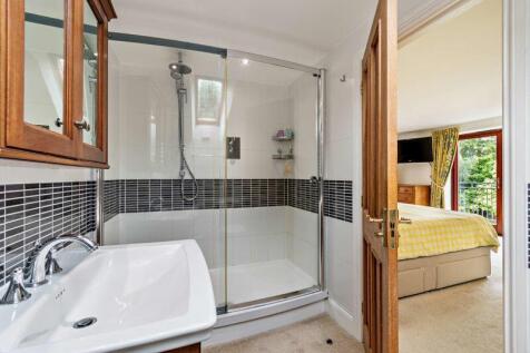 Ensuite Shower