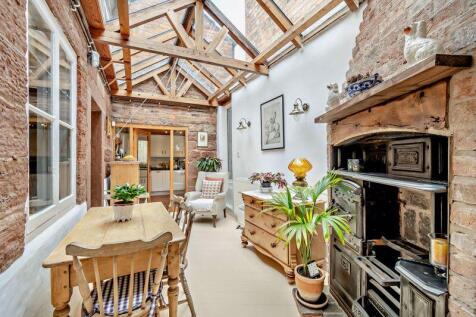 Family/Dining Room