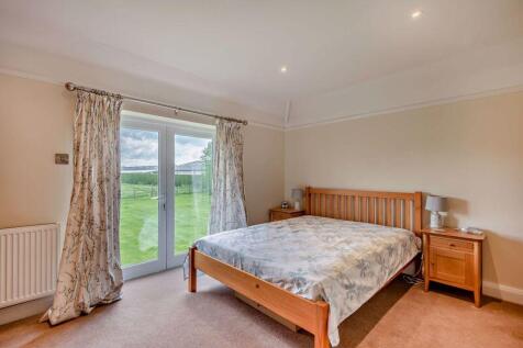 Bedroom (2)