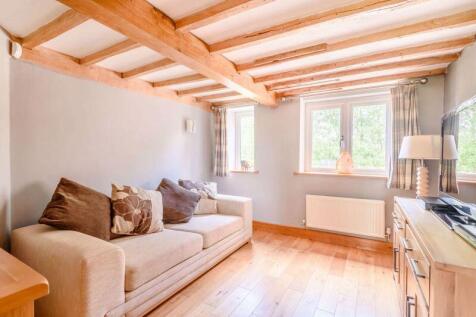 Versatile Sitting Room