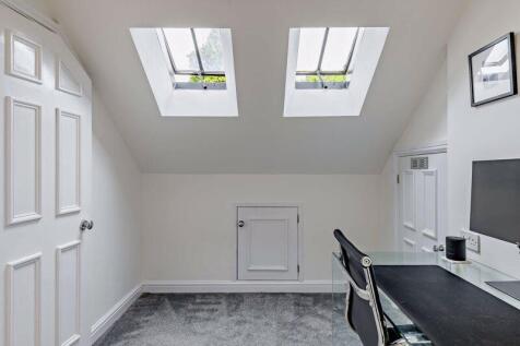 Bedroom/Study