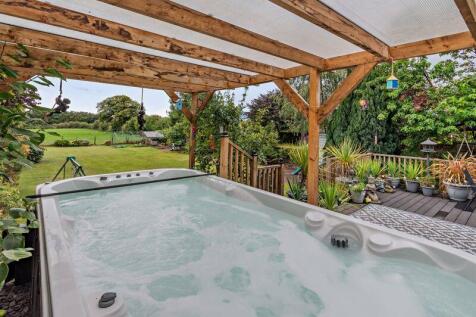 Hot tub