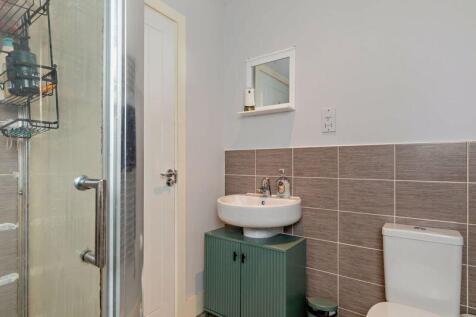 Master Bedroom Ensuite