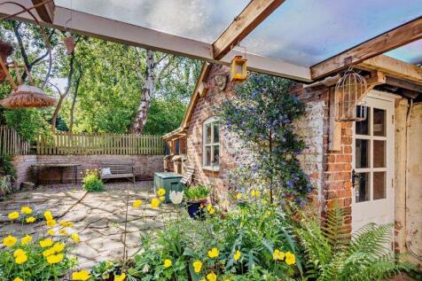 Side Patio
