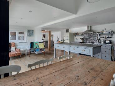 Kitchen 2.png