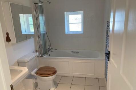 Bathroom.jpg