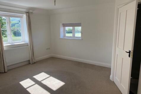 Master bedroom 2.jpg