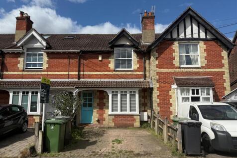 19 Rushes Road front.jpg