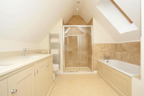 8193645-interior10-max.jpg