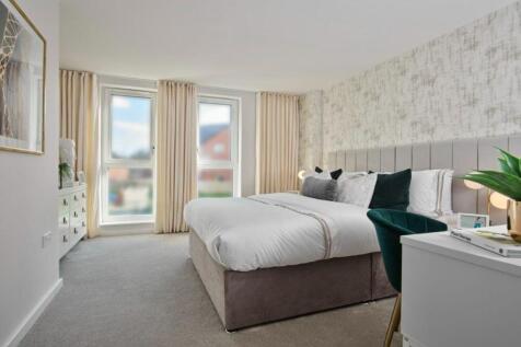 Upper Longcross show home